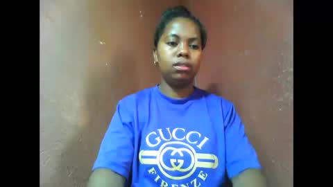 deliah712909 online show from December 27, 4:47 am