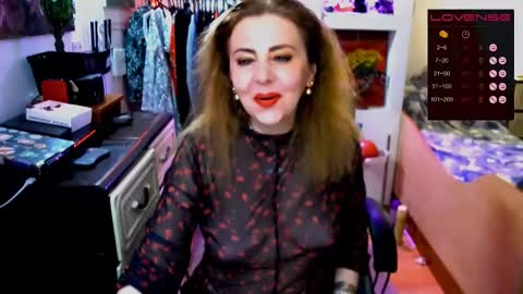 Snapshot of delicecat chatting on February 15, 10:43 pm Delicacat online show from February 15, 10:43 pm