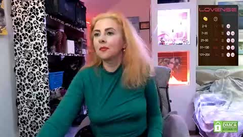 Snapshot of delicecat chatting on September 18, 9:35 pm Delicacat online show from September 18, 9:35 pm