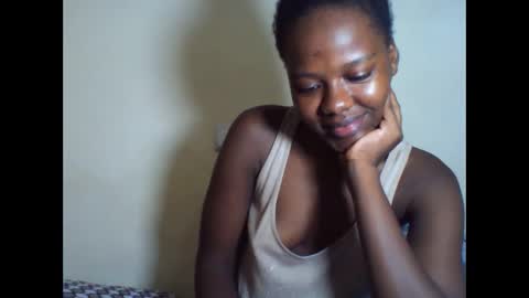 EVAH online show from October 28, 8:14 pm