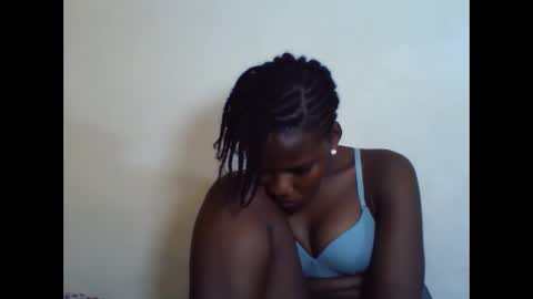 EVAH online show from October 1, 6:57 pm