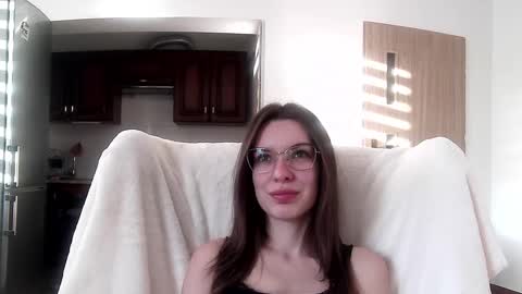 Aurora online show from February 11, 2:46 pm