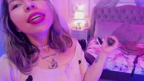 Snapshot of delilah_fix chatting on March 4, 2:32 pm della online show from March 4, 2:32 pm