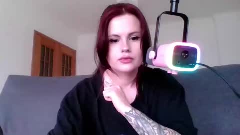 Snapshot of dellacrush_ chatting on February 28, 11:03 am dellacrush_ online show from February 28, 11:03 am