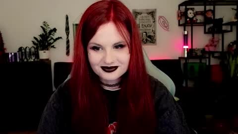 dellacrush_ online show from March 9, 6:11 pm