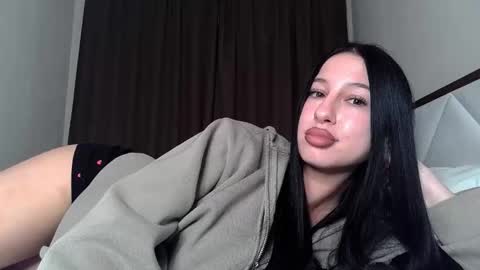 Snapshot of delly_love chatting on October 14, 7:49 pm delly_love online show from October 14, 7:49 pm