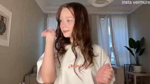 Snapshot of delorathecookie chatting on October 20, 7:11 am Delora online show from October 20, 7:11 am