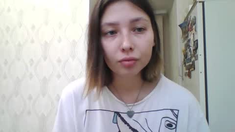 Snapshot of demi_loran chatting on October 31, 8:07 am DEMI online show from October 31, 8:07 am