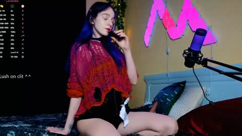 Snapshot of demmi_foxy chatting on January 22, 12:38 am Demmi online show from January 22, 12:38 am