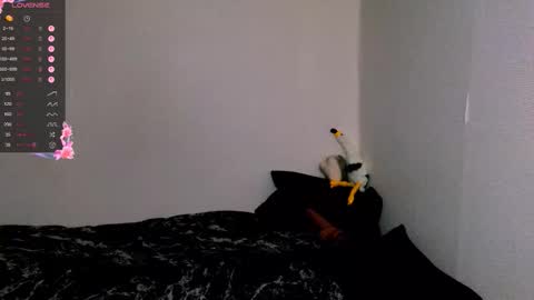 Snapshot of demmi_foxy chatting on October 20, 11:13 am Demmi online show from October 20, 11:13 am