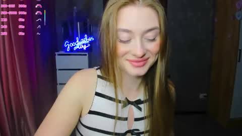 Sophie online show from September 26, 8:12 am