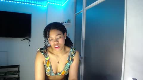 Snapshot of dena_k_ chatting on December 3, 10:26 am Dena k s online show from December 3, 10:26 am