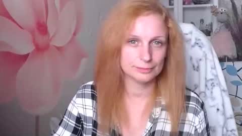 Snapshot of denhiey_here chatting on September 23, 5:33 pm denhiey online show from September 23, 5:33 pm