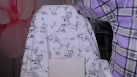 Snapshot of denhiey_here chatting on January 29, 7:00 pm denhiey online show from January 29, 7:00 pm