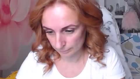 Snapshot of denhiey_here chatting on October 9, 1:59 pm denhiey online show from October 9, 1:59 pm