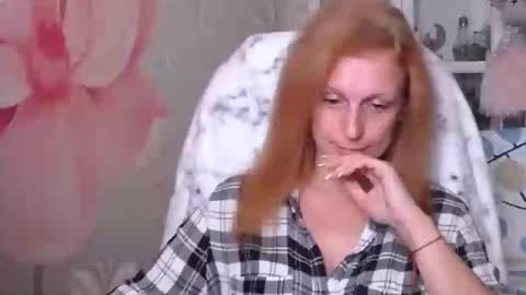 Snapshot of denhiey_here chatting on September 24, 5:34 pm denhiey online show from September 24, 5:34 pm