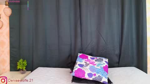 Snapshot of denise_wolfe chatting on October 15, 12:52 pm Denisse online show from October 15, 12:52 pm