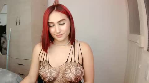 deniss_8 online show from October 28, 12:38 am