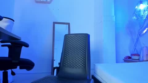 denisse_logan online show from October 21, 3:10 am