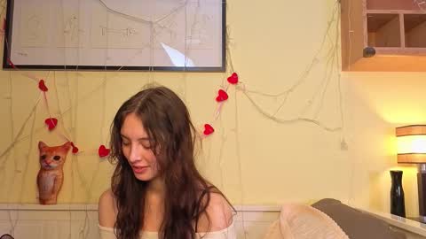 Olivia online show from October 31, 9:13 am