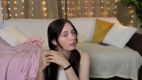 Olivia online show from October 6, 6:45 pm