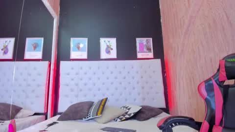 dennyzeans online show from January 14, 11:37 am