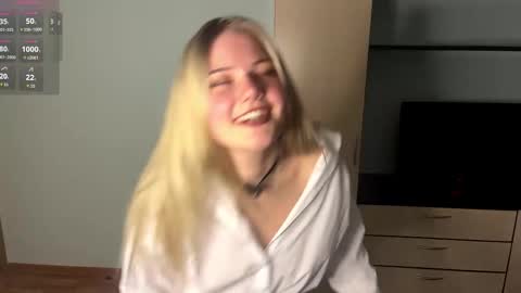 Luna online show from March 27, 3:35 pm