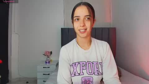 derly_cuervo703031 online show from October 27, 4:35 pm