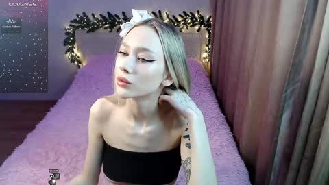 Snapshot of des_ch chatting on January 3, 5:20 pm Ari online show from January 3, 5:20 pm