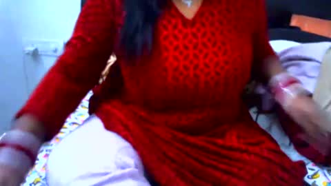 Snapshot of desi_punjabn chatting on December 4, 3:26 am simran online show from December 4, 3:26 am