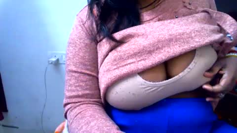 Snapshot of desi_punjabn chatting on December 30, 3:25 am simran online show from December 30, 3:25 am
