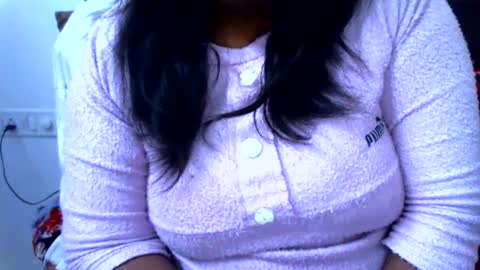 Snapshot of desi_punjabn chatting on January 4, 3:07 am simran online show from January 4, 3:07 am