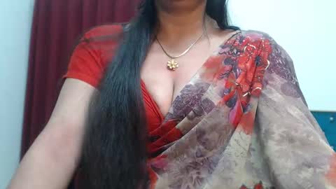 Snapshot of desimaisa130 chatting on September 15, 4:36 pm Maisa online show from September 15, 4:36 pm