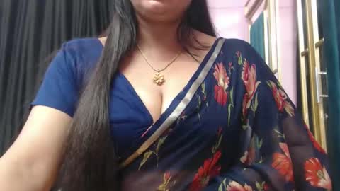 Snapshot of desimaisa130 chatting on October 13, 4:42 pm Maisa online show from October 13, 4:42 pm