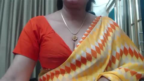 Snapshot of desimaisa130 chatting on March 2, 5:41 pm Maisa online show from March 2, 5:41 pm