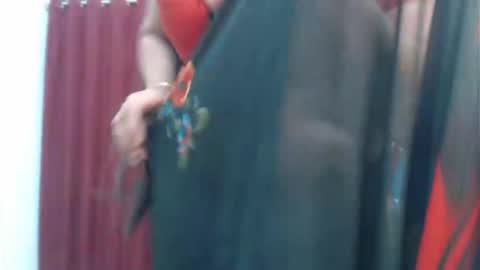 Snapshot of desimaisa130 chatting on September 13, 4:04 pm Maisa online show from September 13, 4:04 pm