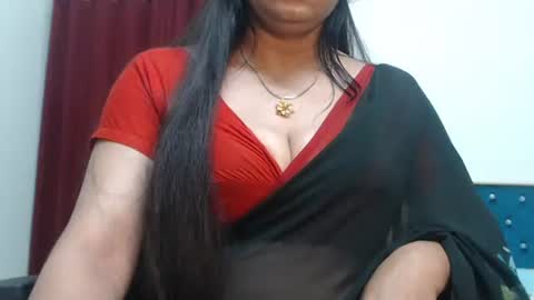 Snapshot of desimaisa130 chatting on September 28, 6:02 pm Maisa online show from September 28, 6:02 pm