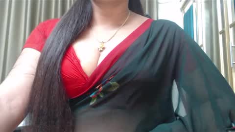 Snapshot of desimaisa130 chatting on December 26, 3:53 pm Maisa online show from December 26, 3:53 pm