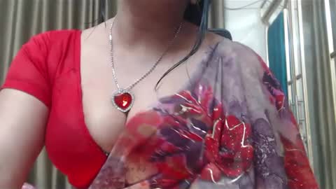 Snapshot of desimaisa130 chatting on January 24, 3:34 pm Maisa online show from January 24, 3:34 pm