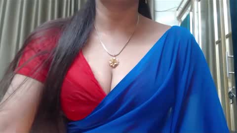 Snapshot of desimaisa130 chatting on December 22, 5:42 pm Maisa online show from December 22, 5:42 pm