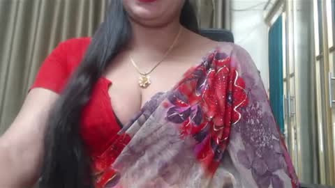 Snapshot of desimaisa130 chatting on February 18, 4:38 pm Maisa online show from February 18, 4:38 pm