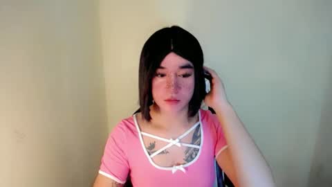 LORINE online show from February 22, 3:32 pm