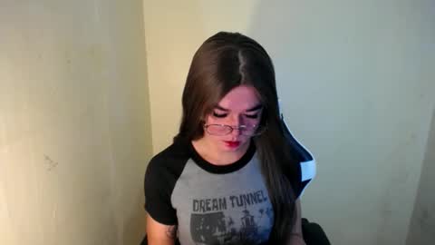 LORINE online show from February 7, 1:36 am