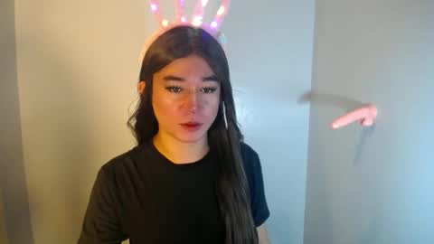 LORINE online show from December 24, 8:44 am