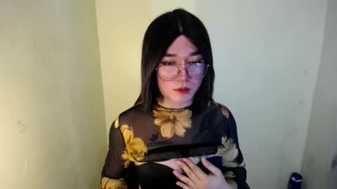 LORINE online show from January 22, 6:52 pm