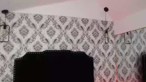 Snapshot of desire_sara chatting on February 26, 12:27 pm Sara Desire online show from February 26, 12:27 pm
