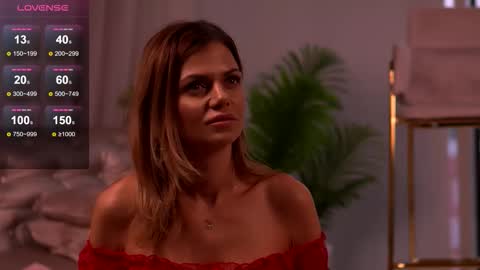 Mia online show from October 8, 5:34 am