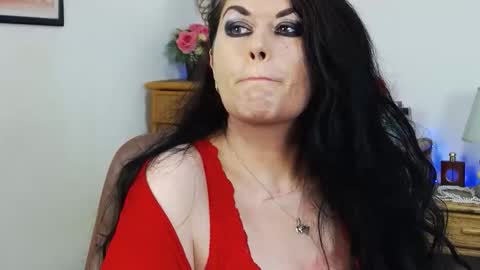 HellenMoon online show from November 12, 9:51 am