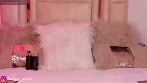 Snapshot of desirejessica1 chatting on September 8, 6:29 pm online show from September 8, 6:29 pm