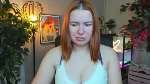 LAYLA online show from November 25, 7:32 am